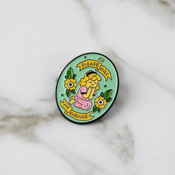 Jewelry - {5/$25} please kill my enemies prayer pin